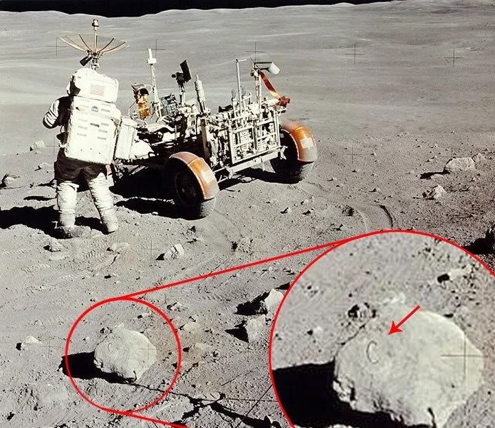 Высаживались ли на луну. Американцы на Луне. Съемки высадки на луну. Снимки присутствия американцев на Луне. (Артефакты Аполлон 11).