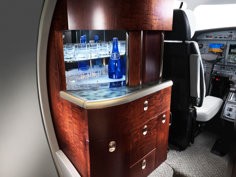 Π£Π΄Π°ΡΠ½ΡΠΉ ΡΠ΅Π°ΠΊΡΠΈΠ²Π½ΡΠΉ ΡΠ°ΠΌΠΎΠ»ΡΡ ΠΈΠ· Π»ΠΈΠ½Π΅ΠΉΠΊΠΈ Β«Citation Jet - ΡΠΎΡΠΎ 2Β»