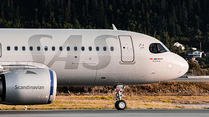 SE-RUA - SAS - Scandinavian Airlines Airbus A320 NEO