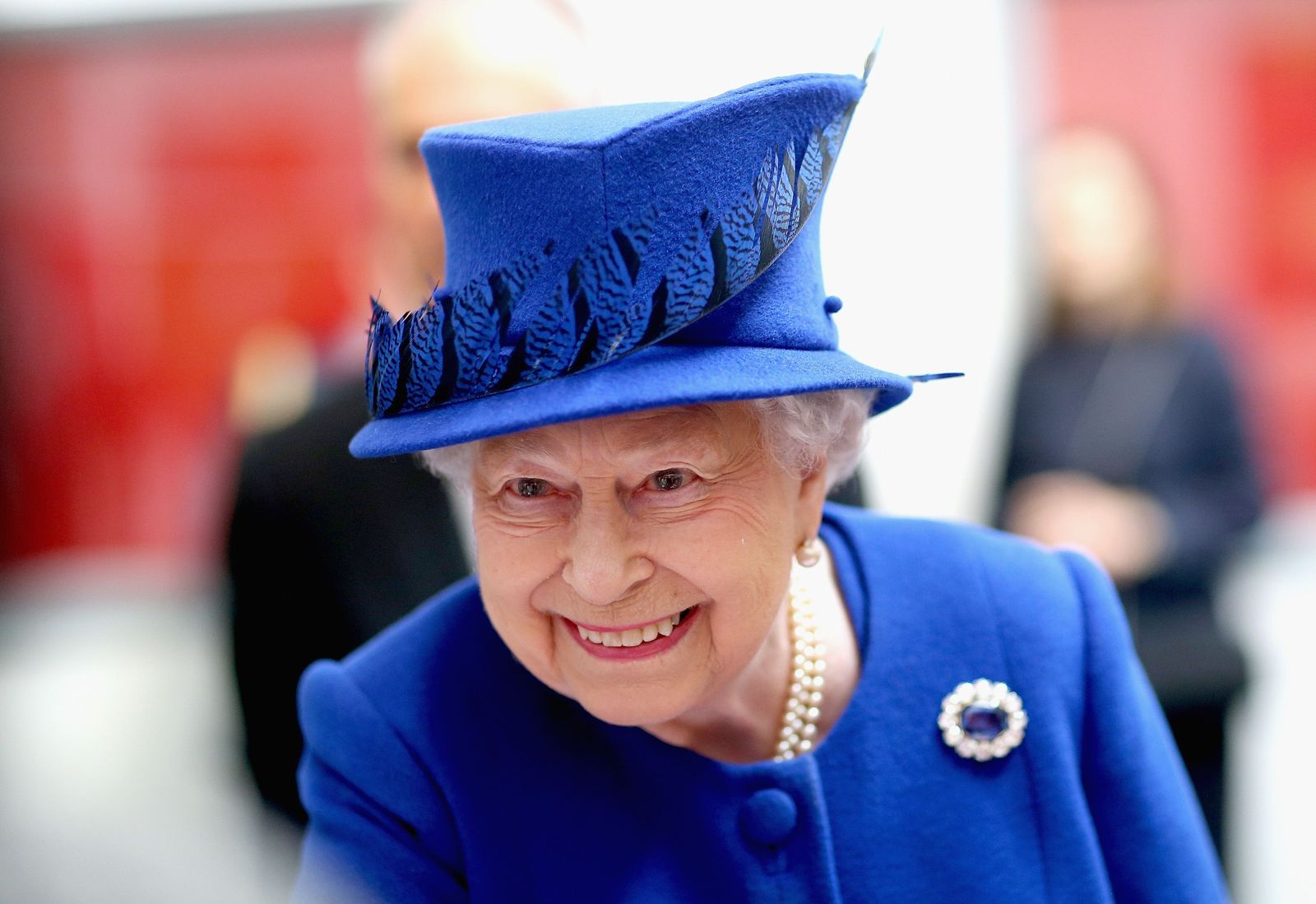 Кто является главой государства великобритании. Queen Elizabeth II.