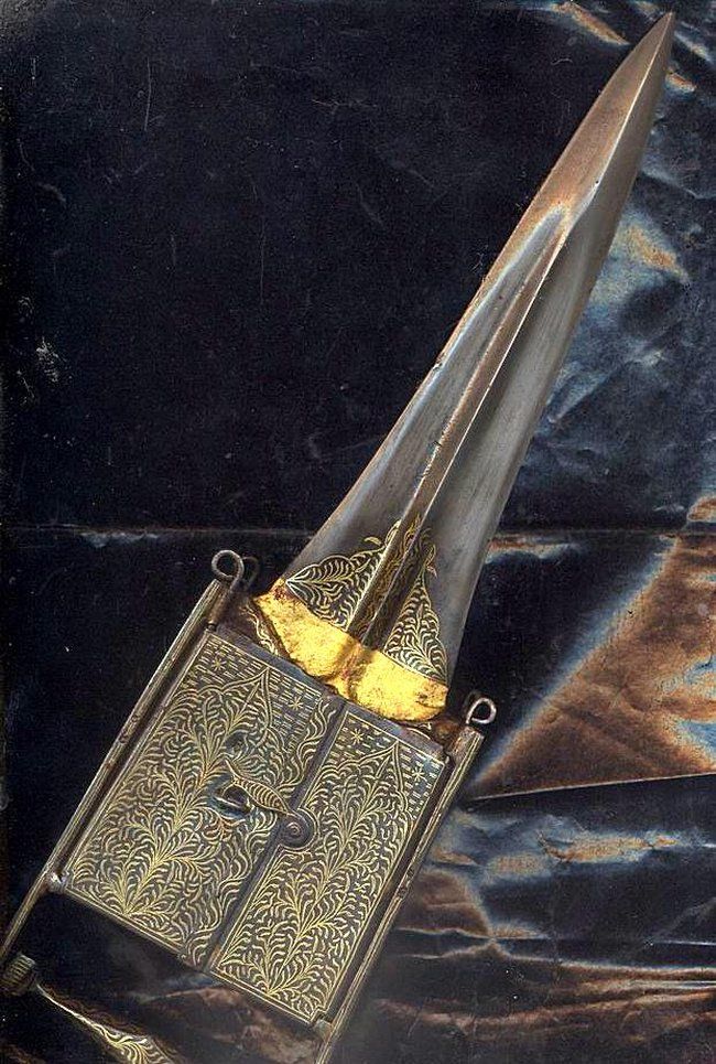 Холодное оружие из Катара (109 фото + текст)