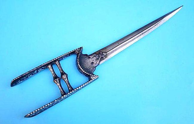 Холодное оружие из Катара (109 фото + текст)