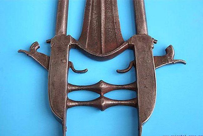 Холодное оружие из Катара (109 фото + текст)