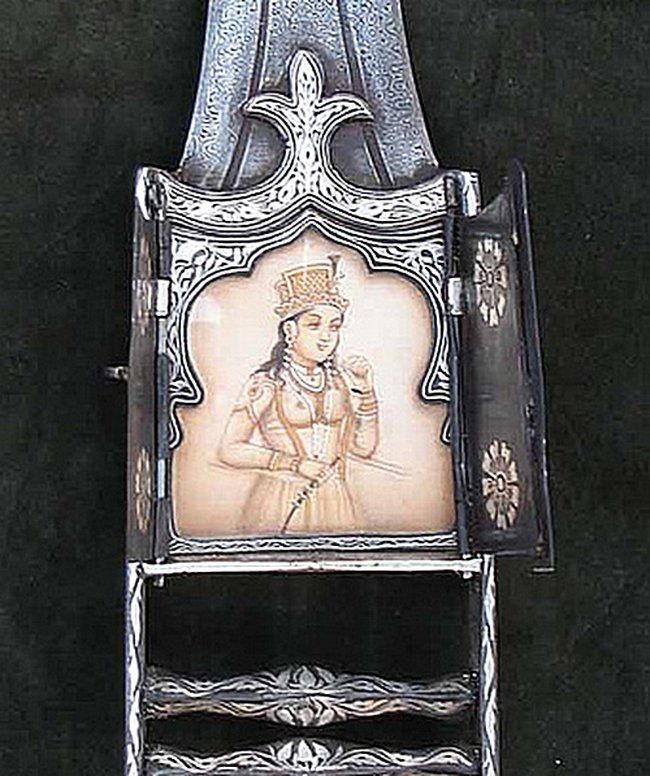 Холодное оружие из Катара (109 фото + текст)