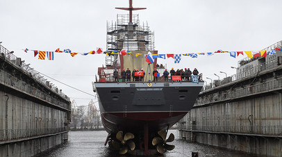 Церемония спуска на воду корвета «Ретивый» проекта 20380 в Санкт-Петербурге