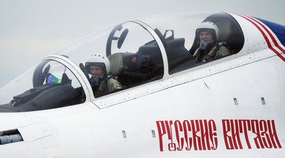Пилоты  «Русских витязей» на форуме «Армия-2019»