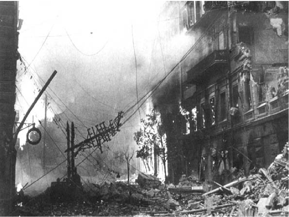 22 июня киев бомбили. Бомбежка городов 22 июня 1941.