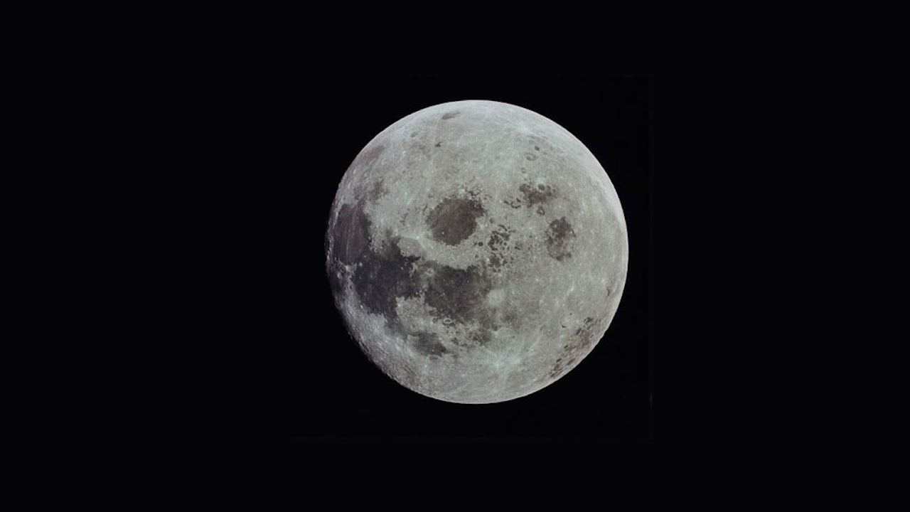 У луны есть спутник. Рассказ о Луне. Луна для презентации. Доклад про луну. Проект Луна.