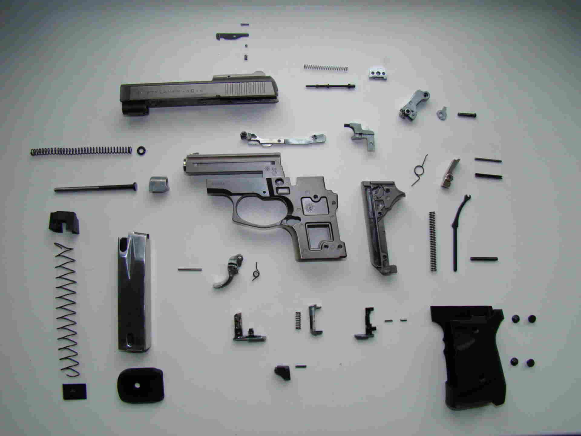 Полная сборка пистолета. Разбор пистолета сталкер s1911g. Сборка пистолета сталкер s1911g. Схема пистолета стример 1014.