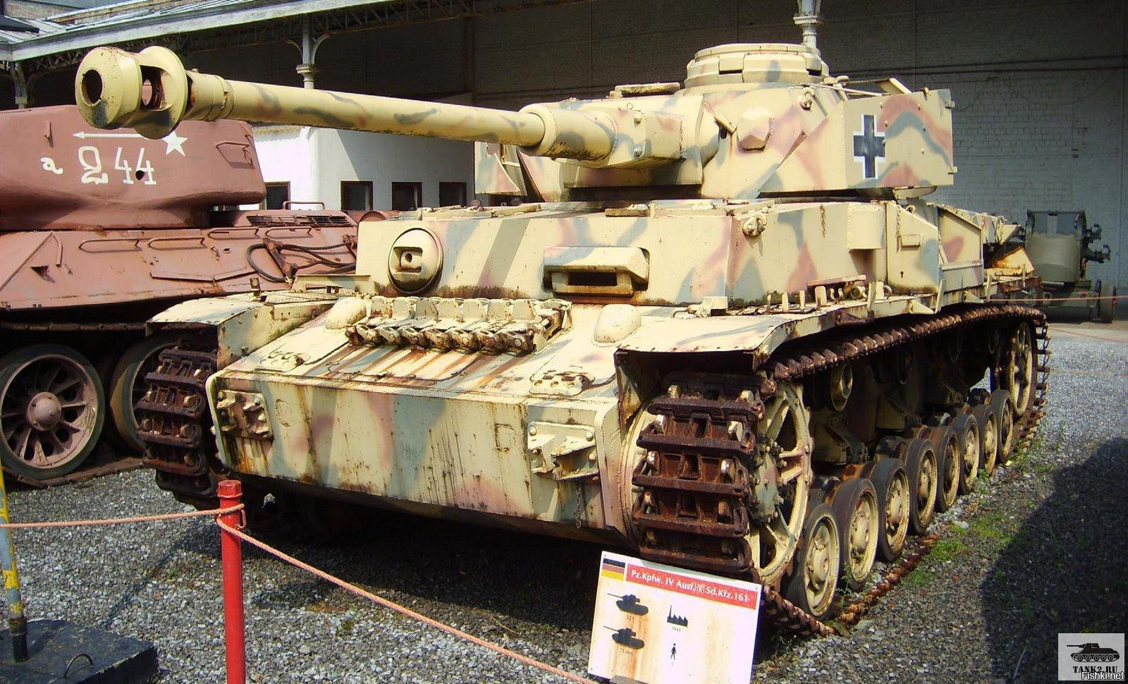 Pz kpfw t. Танк PZ 4. Т-4 танк. Танк PZ Kpfw 4 g. PZ 4 Ausf j.
