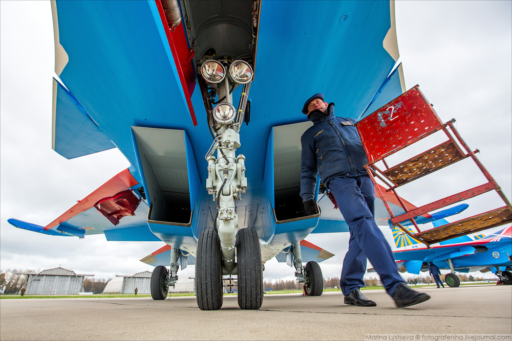 Четыре Су-30СМ получили сегодня Русские витязи