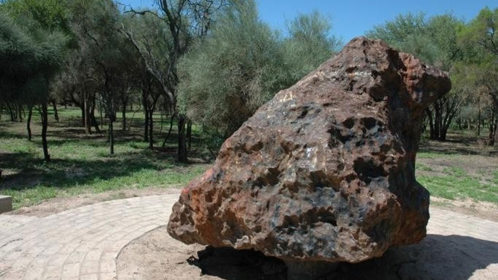 Bacubirito_meteorite.jpg