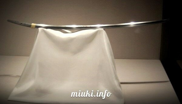 Японские катаны и мечи, о которых слагали легенды Японские катаны и мечи, о которых слагали легенды