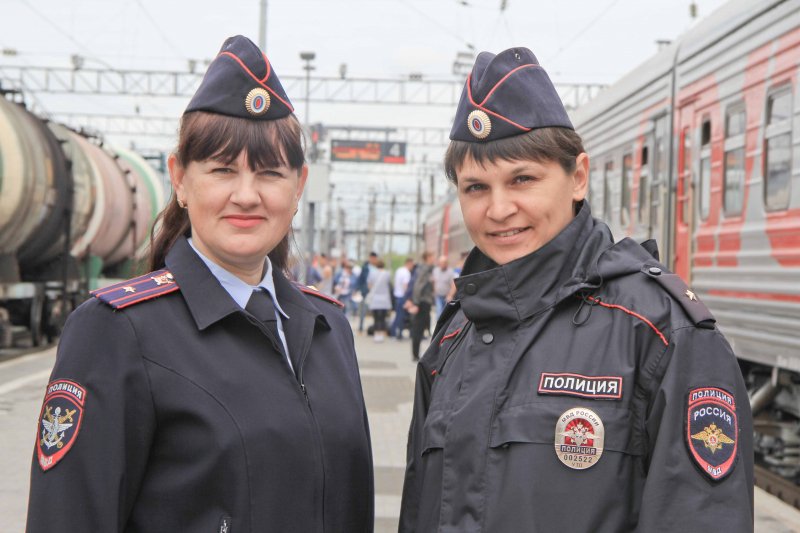 Форма транспортной. Старая форма полиции. Форма ППС полиции женская. Форма транспортной полиции. Форма сотрудника ППС женская.