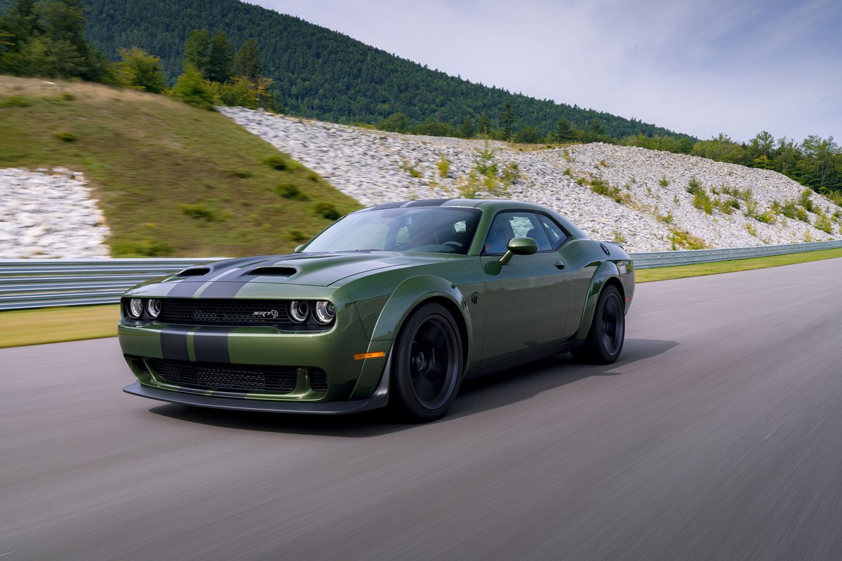 Mustang dodge Challenger 2019