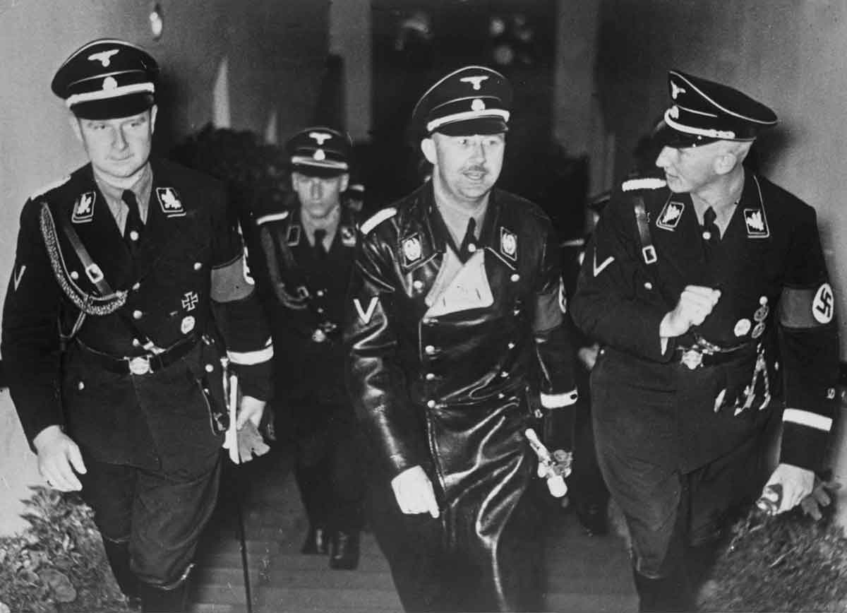 Основы сс. Гейдрих и Гиммлер. Рейнхард Гейдрих и Гиммлер. Обергруппенфюрер Гейдрих.