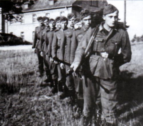 Служащие батальона «Нахтигаль». wikimedia