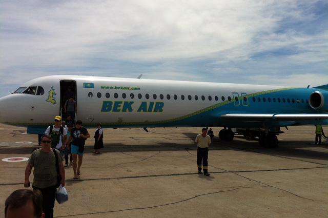 Fokker 100 компании Bek Air, 2014 г.
