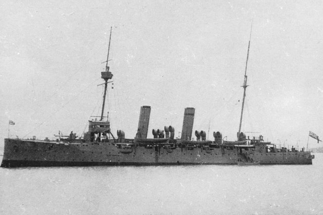 Британский крейсер «Тэлбот».