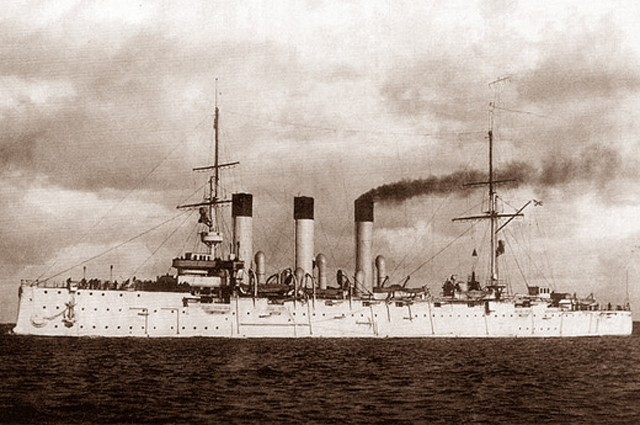 Крейсер «Аврора» на испытаниях 14 июня 1903 года.