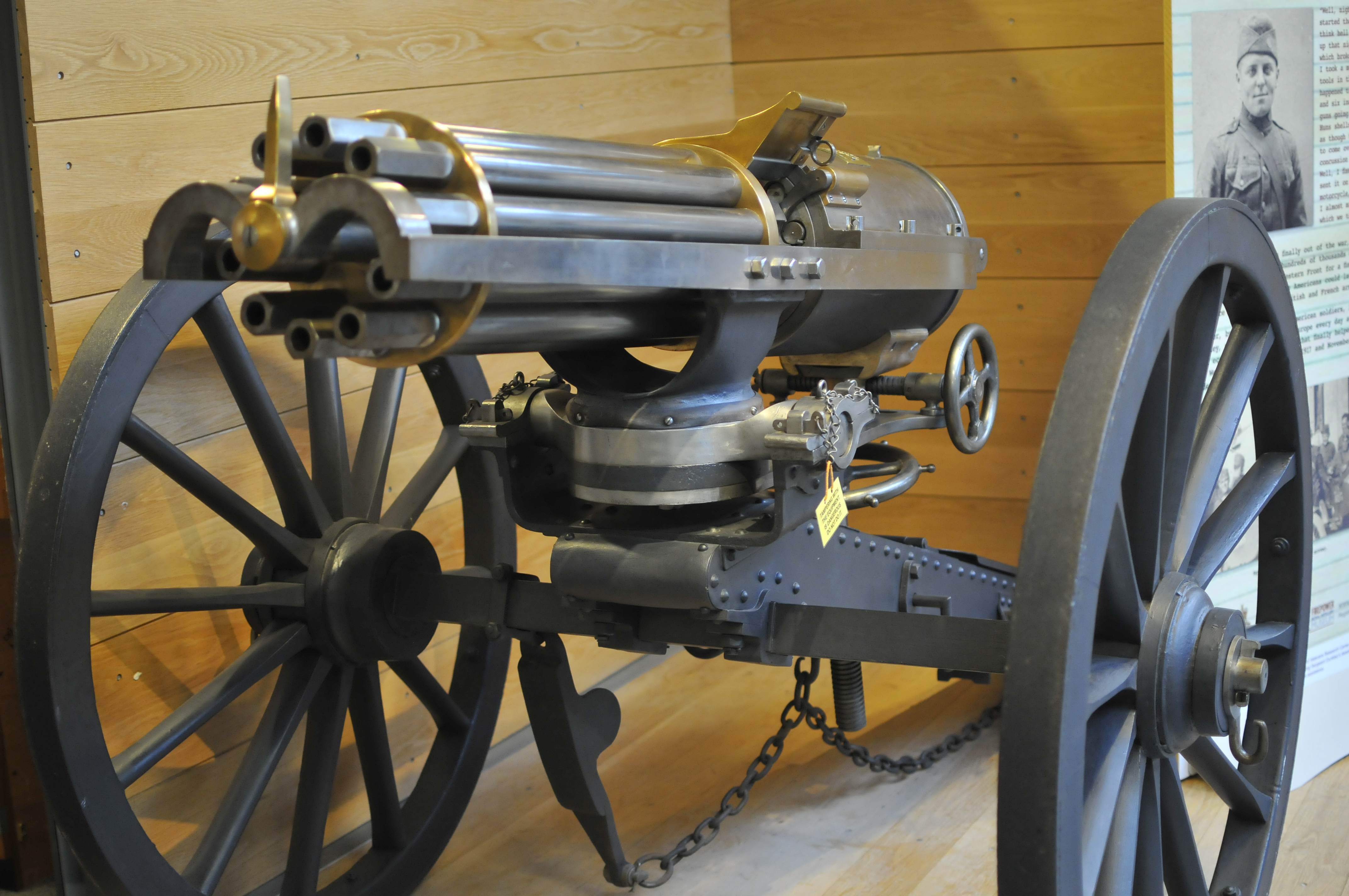 Gatling gun. Пулемёт Гатлинга 1862. Картечница Гатлинга. Пулёмёт Гатлинга 1862 года.