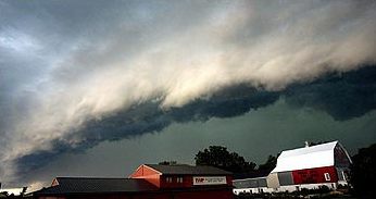 A shelf cloud such as this one can be a sign that a squall is imminent
