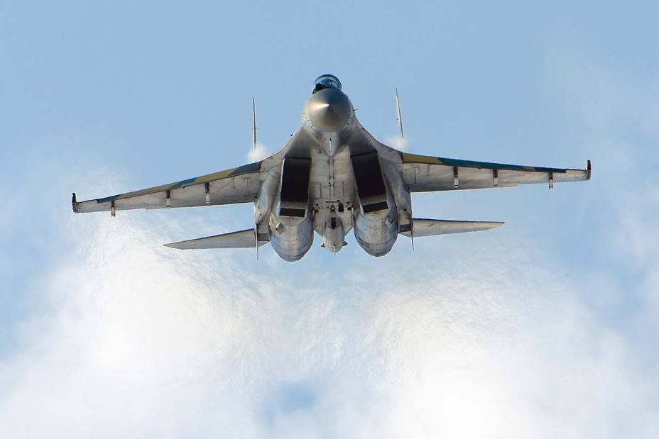 ​Су-35С (по кодификации НАТО – Flanker-Е+) - Т-50 vs F-22 Raptor. Сравнительный анализ истребителей пятого поколения в России и США 