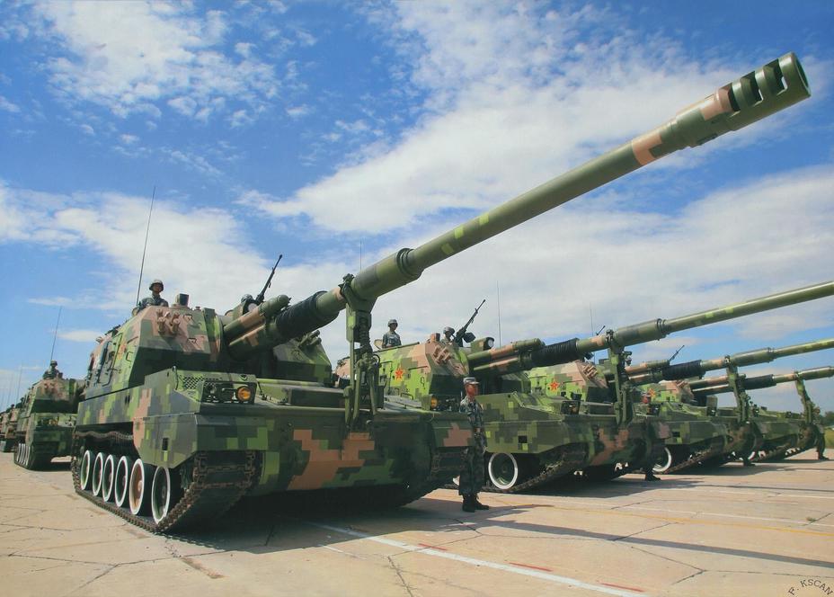 ​PLZ-05, Китай. 155-мм гаубица, производится с 2007 года. Экипаж 5 человек. Масса 35 тонн, мощность двигателя 520 л.с., максимальная скорость 55 км/ч. Боекомплект 30 выстрелов, дальность стрельбы до 52 км, скорострельность до 8 выстр./мин. Построено около 276 штук. Состоит на вооружении в Китае - От «Акации» до «Коалиции»: современные тяжёлые САУ 