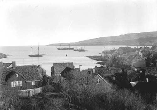 ​Столица Фарерских островов Торсхавн в 1898 или 1899 годах - Шантаж как оружие: тресковые войны 