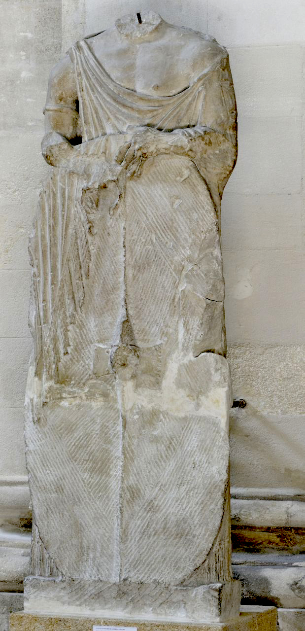 ​Статуя галльского воина из Мондрагона, II век до н. э. Музей Авиньона - Кельты в Галлии 