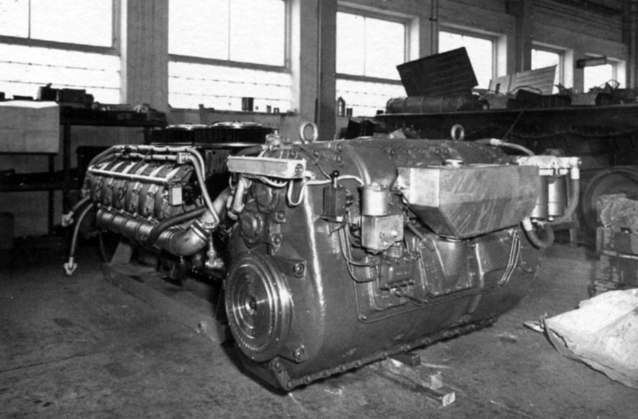 ​Мотор SFA F 12, лицензионная копия Continental AV-1790. Именно этот двигатель установили в KRV - Шведский барабанщик 