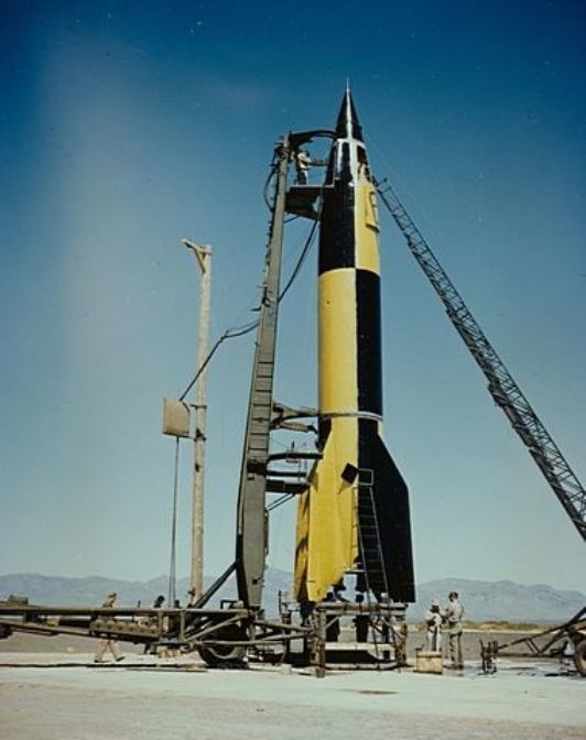 ​Баллистическая ракета А-4 №2 на полигоне Уайт-Сэндз 16 апреля 1946 года. NASA Marshall Space Flight Center - Немецкие «Фау-2» в американском небе 