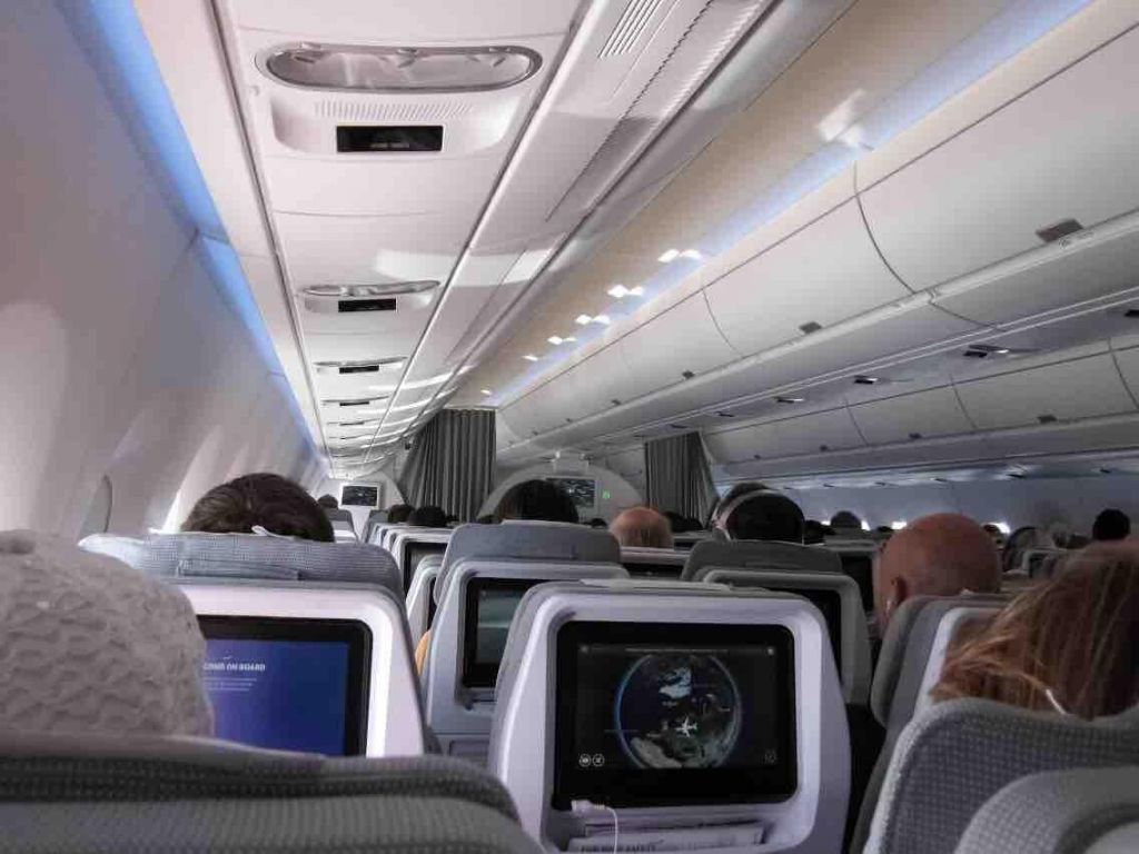 Самолет Аэробус А350-900: нумерация мест в салоне, схема посадочных мест, лучшие места