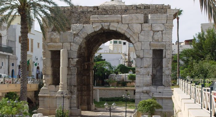 Триумфальная арка римского императора Марка Аврелия в Триполи