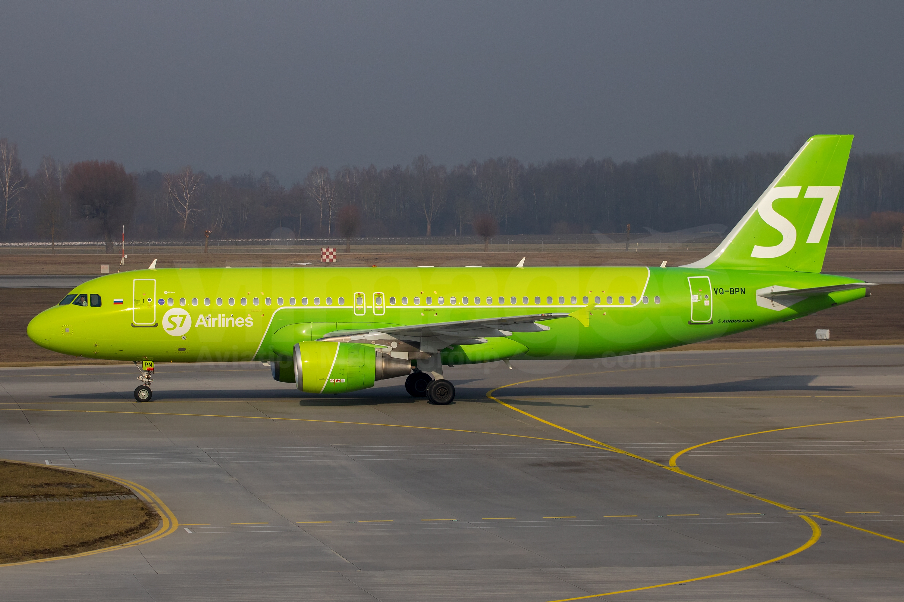 7 севен авиакомпания билеты. Аэробус а320 s7. Аэробус а319 s7 Airlines. A320 Neo s7. Arobos a320 s7.