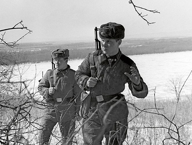 Пограничный конфликт с китаем. Даманский 1969. Конфликт на острове Даманский 1969. Остров Даманский 1969. Пограничный конфликт на острове Даманский.