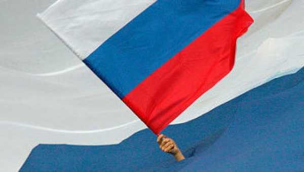 Флаг власова и триколор россии фото
