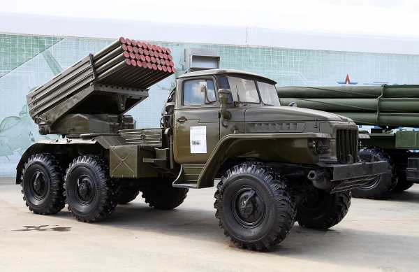 Заряжающая машина himars